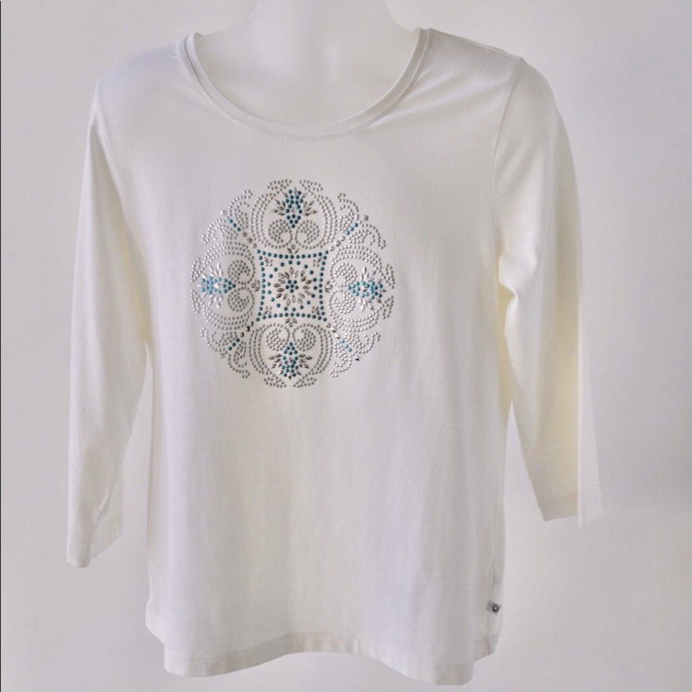 Bargain Chico’s white turquoise and silver bead shirt. NWT. Size 3. 3/4 sleeve.